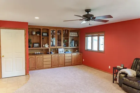 107 Hollywood Boulevard West Union IA 52175