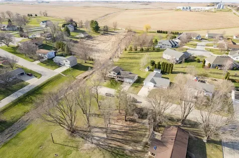 107 Hollywood Boulevard West Union IA 52175