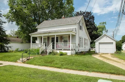 516 3rd Street SW Waverly IA 50677