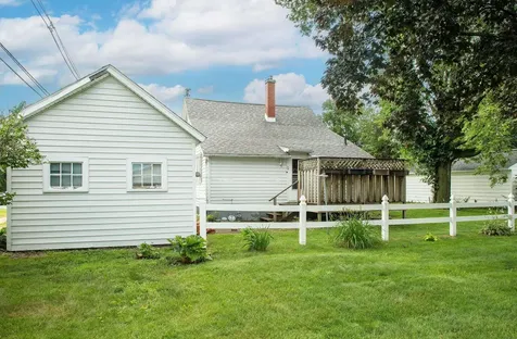 516 3rd Street SW Waverly IA 50677