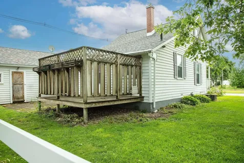 516 3rd Street SW Waverly IA 50677