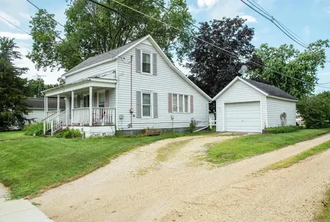 516 3rd Street SW Waverly IA 50677