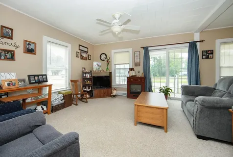 516 3rd Street SW Waverly IA 50677