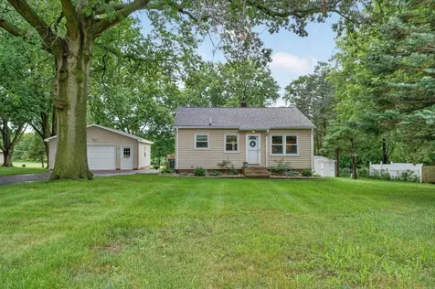 3911 S Main Street Cedar Falls IA 50613