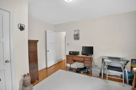 3911 S Main Street Cedar Falls IA 50613