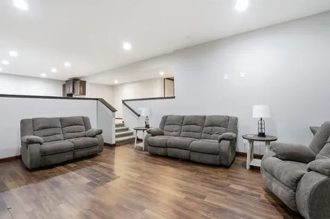 1229 Partridge Lane Waterloo IA 50701