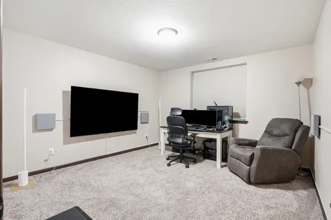 1229 Partridge Lane Waterloo IA 50701