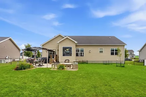 1229 Partridge Lane Waterloo IA 50701