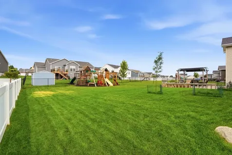 1229 Partridge Lane Waterloo IA 50701