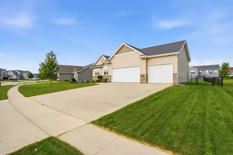 1229 Partridge Lane Waterloo IA 50701