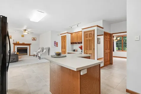 1920 Falcon Ridge Waterloo IA 50701
