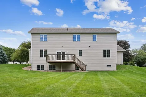 1920 Falcon Ridge Waterloo IA 50701