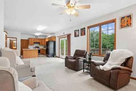 1920 Falcon Ridge Waterloo IA 50701