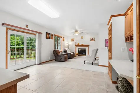 1920 Falcon Ridge Waterloo IA 50701