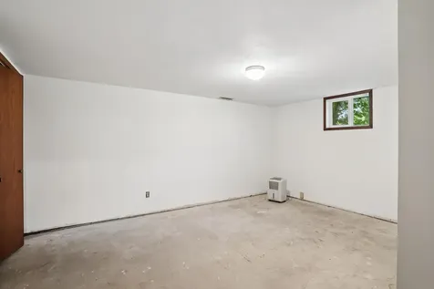 14303 University Avenue Cedar Falls IA 50613