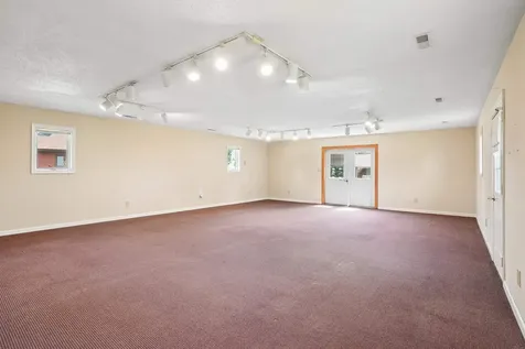 14303 University Avenue Cedar Falls IA 50613