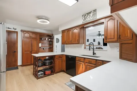 126 Highland Drive Cedar Falls IA 50613