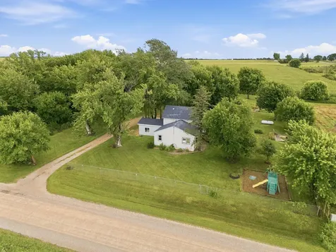 1892 Ivanhoe Avenue New Hampton IA 50659