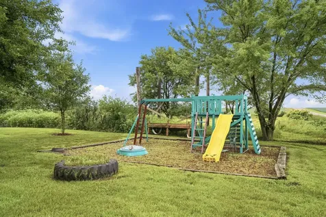 1892 Ivanhoe Avenue New Hampton IA 50659