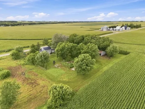 1892 Ivanhoe Avenue New Hampton IA 50659