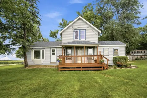 1892 Ivanhoe Avenue New Hampton IA 50659