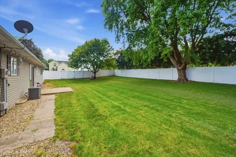 1002 7th Street Eldora IA 50627