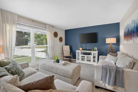122 Bergstrom Boulevard Cedar Falls IA 50613