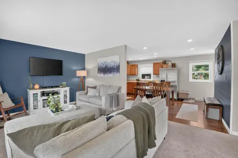 122 Bergstrom Boulevard Cedar Falls IA 50613