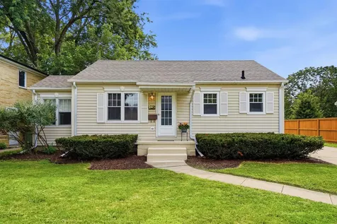 245 Derbyshire Road Waterloo IA 50701