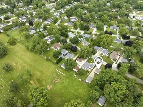 245 Derbyshire Road Waterloo IA 50701