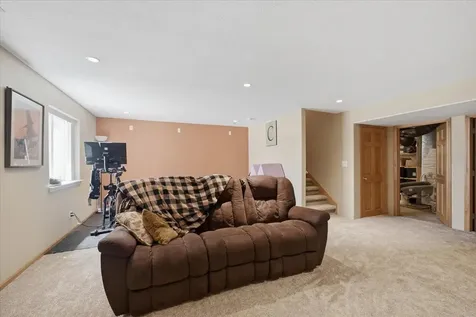 4922 Millenium Drive Cedar Falls IA 50613