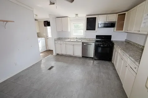 802 Nelson Avenue Independence IA 50644