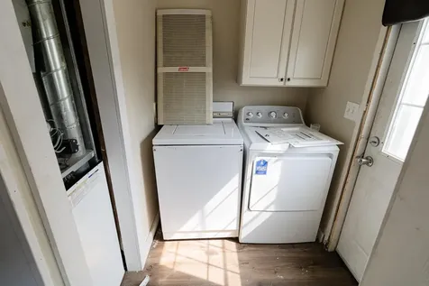 802 Nelson Avenue Independence IA 50644
