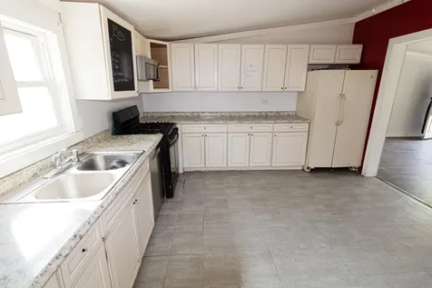 802 Nelson Avenue Independence IA 50644