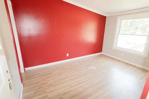 802 Nelson Avenue Independence IA 50644