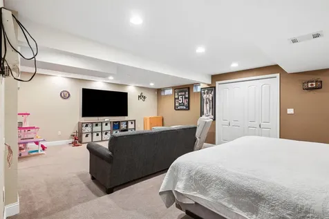 3609 Kingswood Place Waterloo IA 50701