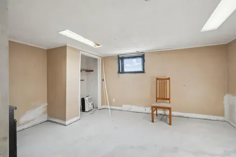 226 Campbell Avenue Waterloo IA 50701