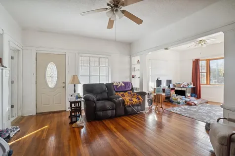 226 Campbell Avenue Waterloo IA 50701