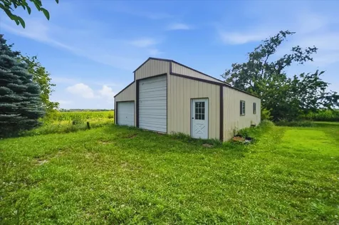27698 195th Street Iowa Falls IA 50126