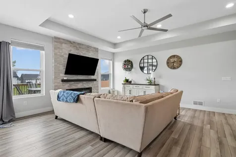 1822 Reese Road Cedar Falls IA 50613