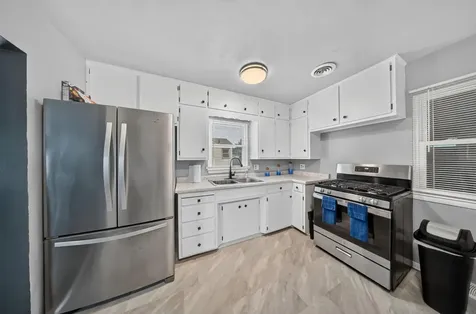 720 Dena Street Waterloo IA 50702