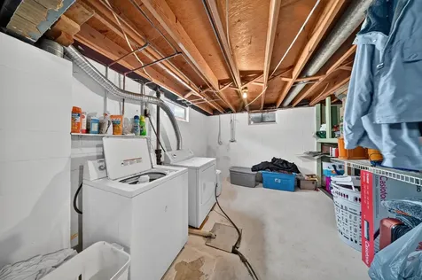 720 Dena Street Waterloo IA 50702