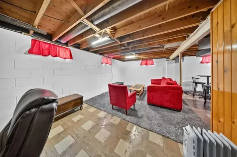 720 Dena Street Waterloo IA 50702