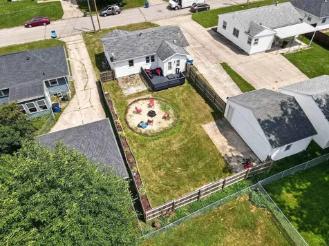 720 Dena Street Waterloo IA 50702