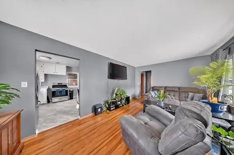 720 Dena Street Waterloo IA 50702