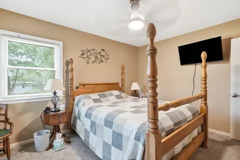 3306 Midway Drive Waterloo IA 50701