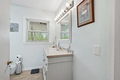 3306 Midway Drive Waterloo IA 50701