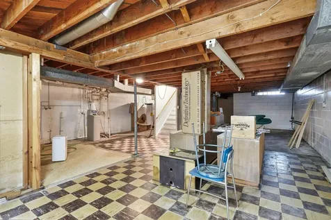 3306 Midway Drive Waterloo IA 50701