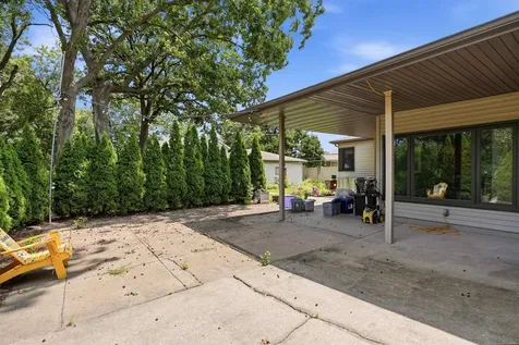3306 Midway Drive Waterloo IA 50701