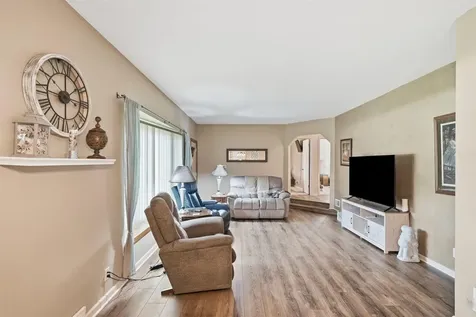 3306 Midway Drive Waterloo IA 50701